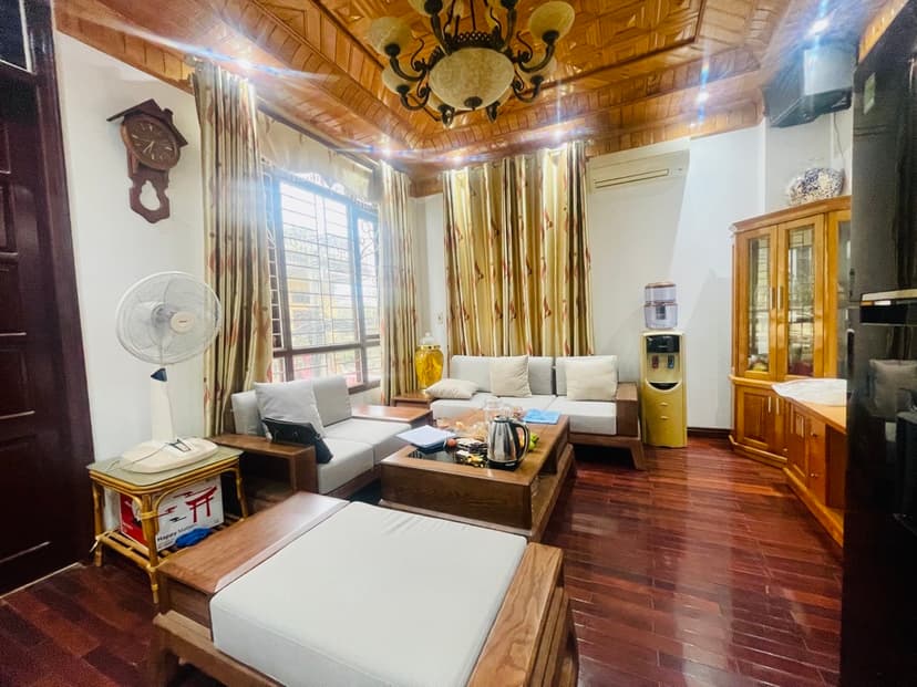 Bán Nhà phố Quán Thánh, Ba Đình, 283m, mt: 12m, 130 tỷ. vừa ở vừa kinh doanh, giá siêu tốt