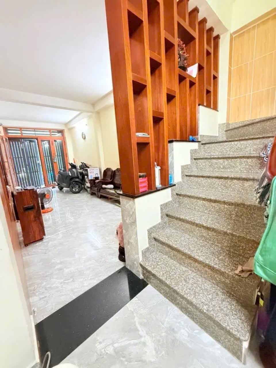 Cơ hội hiếm - Nhà đẹp khu cư xá tự do hẻm xe hơi 1 trục ra CMT8 - Giá chỉ 8 tỷ 1