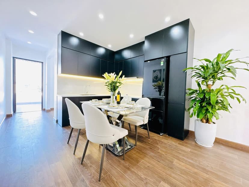 Bán nhà Dương Văn Bé thang máy, ngõ ô tô, phân lô cực hiếm