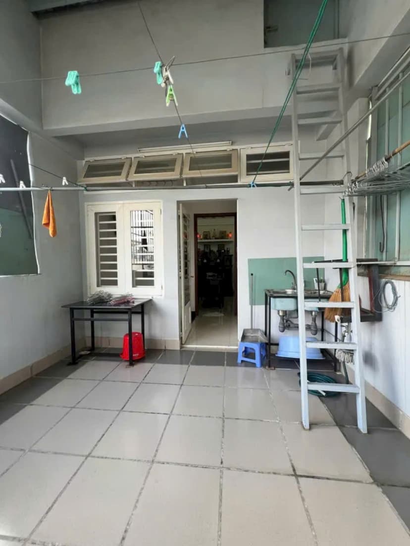 Nhà đẹp Trung tâm Q10 - HXH Tô Hiến Thành - 4 tầng + sân thượng - chỉ 12 tỷ 9