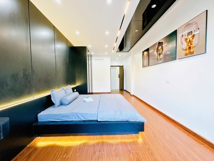 Bán nhà Dương Văn Bé thang máy, ngõ ô tô, phân lô cực hiếm